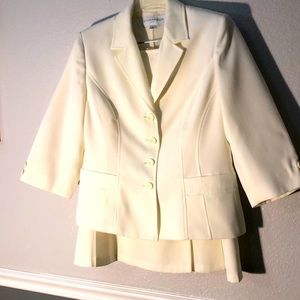Women Suit all linen